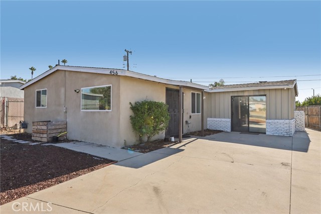 Detail Gallery Image 4 of 33 For 456 N Begonia Ave, Ontario,  CA 91762 - 3 Beds | 2 Baths