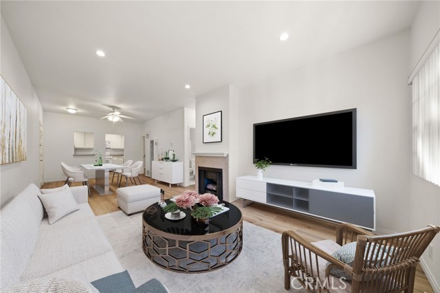 Detail Gallery Image 5 of 14 For 1145 Roswell, Long Beach,  CA 90804 - 2 Beds | 2 Baths