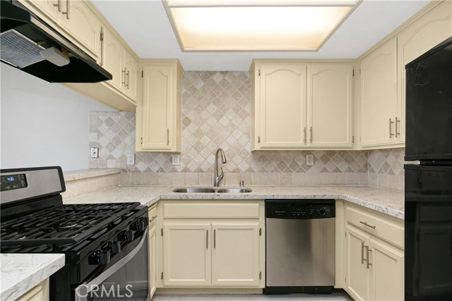 Detail Gallery Image 17 of 36 For 1121 Obispo Ave #306,  Long Beach,  CA 90804 - 1 Beds | 1 Baths