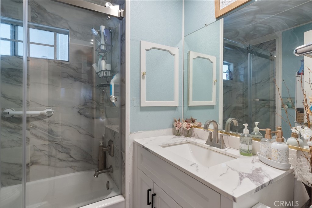 MLS #OC26158322 image #26