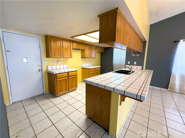 Detail Gallery Image 5 of 24 For 1708 Payne Dr, Arvin,  CA 93203 - 4 Beds | 2 Baths