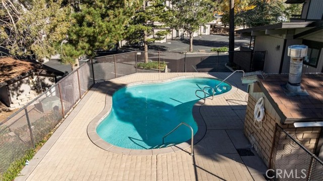 Detail Gallery Image 10 of 50 For 40670 Big Bear #203,  Big Bear Lake,  CA 92315 - 3 Beds | 3 Baths