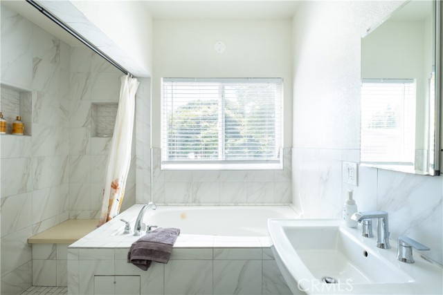 Detail Gallery Image 17 of 41 For 2533 Eucalyptus Ave, Long Beach,  CA 90806 - – Beds | – Baths