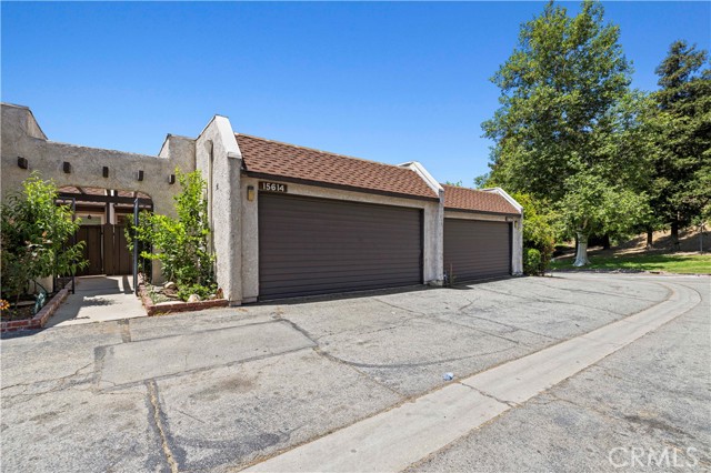 Detail Gallery Image 31 of 33 For 15614 Crestview Ln #63,  Granada Hills,  CA 91344 - 2 Beds | 3 Baths