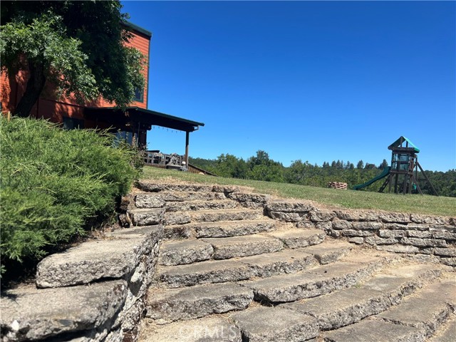 60 Shirley Court, Lakeport CA: https://media.crmls.org/medias/3fbebd19-be4b-45cf-8b80-9a48733cb7a5.jpg