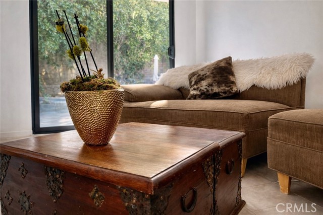 Detail Gallery Image 15 of 25 For 4709 Dunman, Woodland Hills,  CA 91364 - 5 Beds | 3 Baths