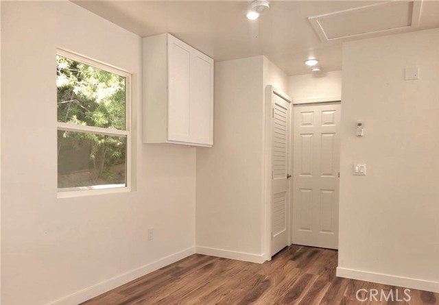 Detail Gallery Image 7 of 13 For 3617 E Esther, Long Beach,  CA 90804 - 1 Beds | 1 Baths