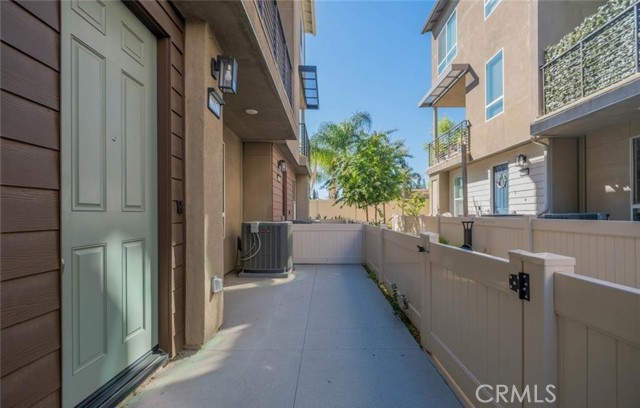 Detail Gallery Image 26 of 29 For 20625 Desert Ash, Winnetka,  CA 91306 - 4 Beds | 4 Baths