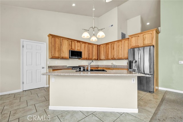 Detail Gallery Image 13 of 38 For 18695 Horseshoe Rd, Hidden Valley Lake,  CA 95467 - 3 Beds | 2/1 Baths