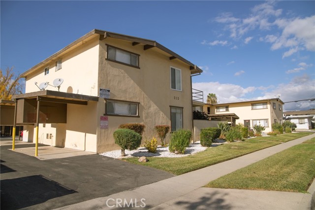 515 S Stewart Drive, Covina CA: https://media.crmls.org/medias/3fc0724f-18a3-40db-874c-4fe78e9debdf.jpg