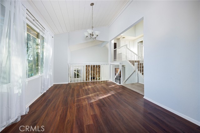 Front Image Thumbnail for CROC26043875