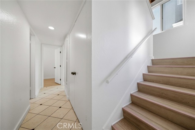 Detail Gallery Image 20 of 58 For 820 W Balboa Bld, Newport Beach,  CA 92661 - 5 Beds | 4/2 Baths