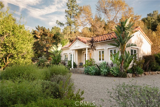Detail Gallery Image 34 of 37 For 21149 Entrada Rd, Topanga,  CA 90290 - 6 Beds | 3/2 Baths