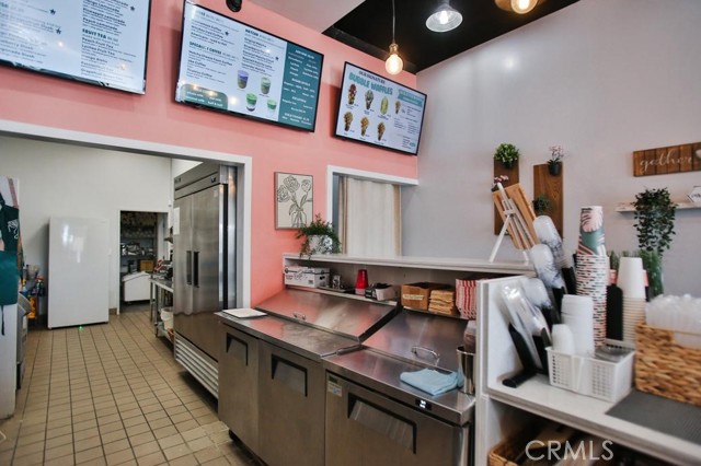 0, Orange CA: https://media.crmls.org/medias/3fc3470d-95e9-43e8-a655-13bc426e7b5b.jpg