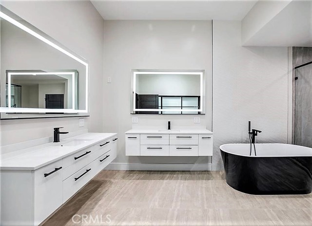 Detail Gallery Image 12 of 18 For 10452 Le Conte, Los Angeles,  CA 90024 - 3 Beds | 5 Baths