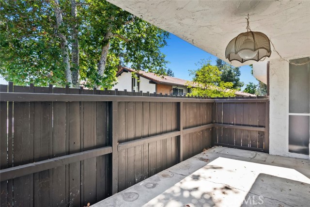 Detail Gallery Image 9 of 34 For 31525 Lindero Canyon Rd #6,  Westlake Village,  CA 91361 - 2 Beds | 2 Baths