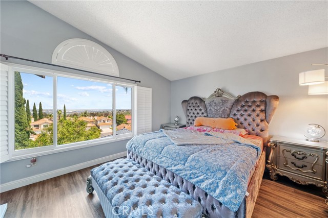 13555 Via San Remo, Chino Hills CA: https://media.crmls.org/medias/3fc4347e-a35b-4543-8eb9-7d0f6905f47e.jpg