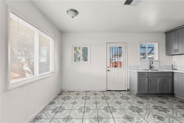 Detail Gallery Image 14 of 25 For 2135 Down, Riverside,  CA 92507 - 4 Beds | 2 Baths