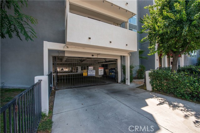 5454 Zelzah Avenue, Encino CA: https://media.crmls.org/medias/3fc59029-fed3-4c5a-ab19-a7719555d6b7.jpg