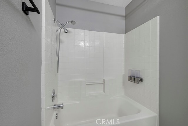 3435 Salisbury Circle, Orange CA: https://media.crmls.org/medias/3fc5c1f2-58bc-49ea-a33c-65c2487f874c.jpg