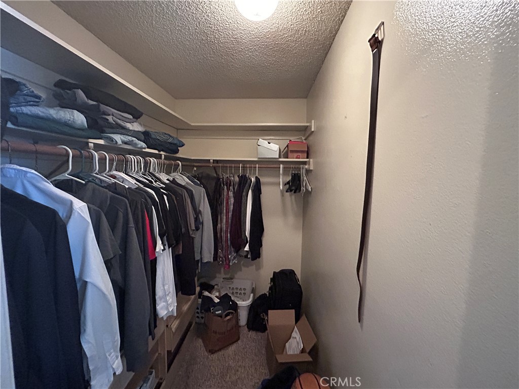 https://media.crmls.org/medias/3fc71060-84a2-4f6b-b373-f03e79d9a448.jpg?preset=X-Large