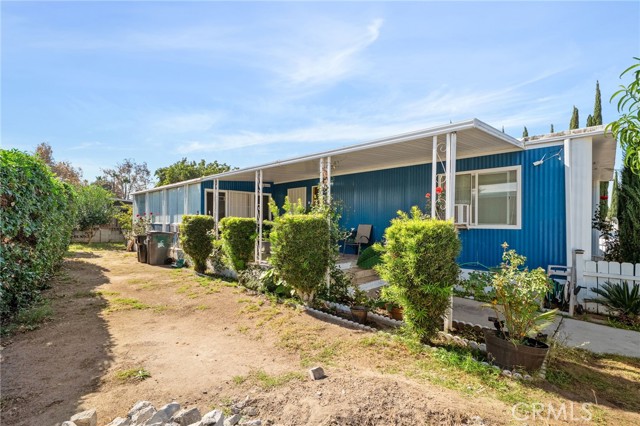 Detail Gallery Image 4 of 33 For 5800 Hamner #416,  Corona,  CA 91752 - 3 Beds | 3 Baths