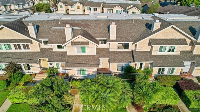 Detail Gallery Image 8 of 39 For 2243 Pacific Ave #3,  Costa Mesa,  CA 92627 - 3 Beds | 2/1 Baths