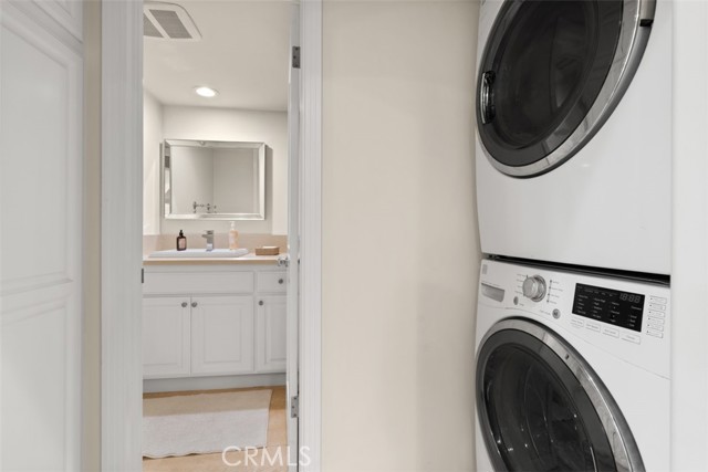 Detail Gallery Image 27 of 37 For 500 Goldenrod Ave, Corona Del Mar,  CA 92625 - 3 Beds | 2/1 Baths