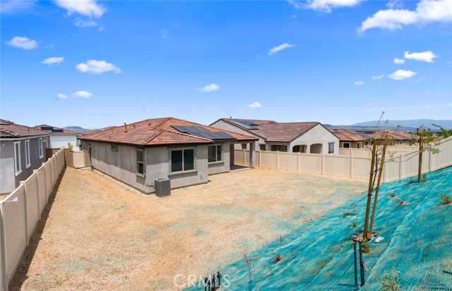 25271 Violane Drive, Menifee CA: https://media.crmls.org/medias/3fc86315-dad4-4a49-9fef-5fe38462d4f0.jpg