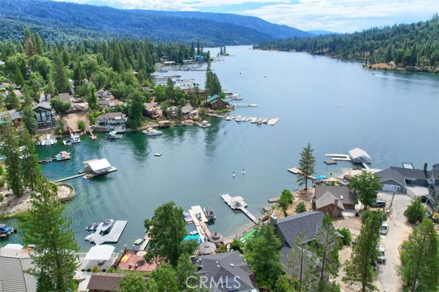 Detail Gallery Image 3 of 37 For 39351 Blue Jay Dr, Bass Lake,  CA 93604 - 3 Beds | 2 Baths