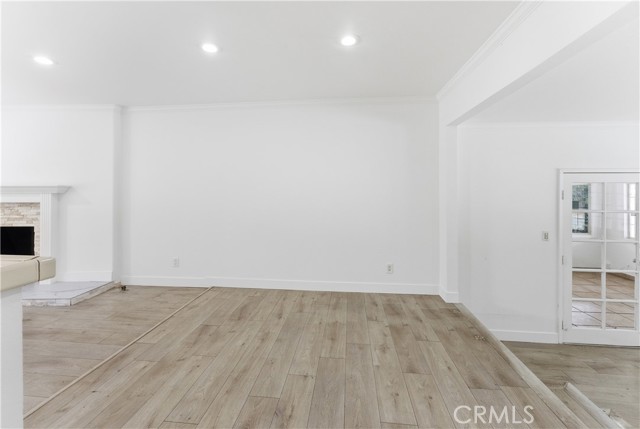 Detail Gallery Image 16 of 39 For 8443 Remmet, Canoga Park,  CA 91304 - 3 Beds | 2 Baths