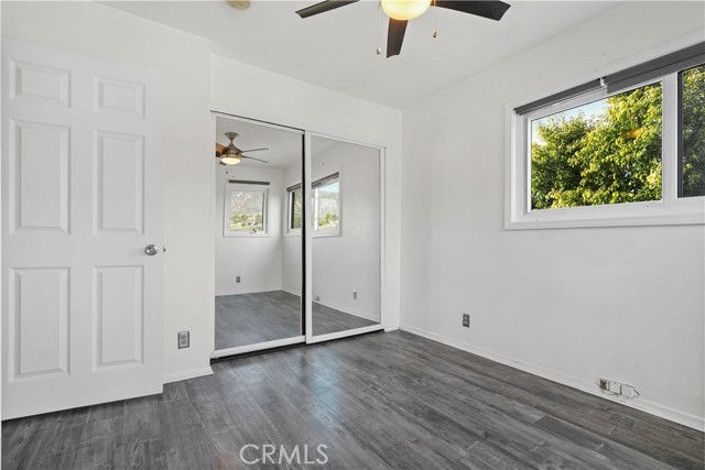 Detail Gallery Image 13 of 23 For 8545 Tujunga Valley, Sunland,  CA 91040 - 3 Beds | 3 Baths