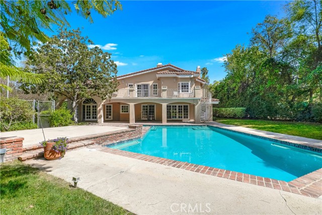 Detail Gallery Image 30 of 33 For 4525 Vista De Oro Ave, Woodland Hills,  CA 91364 - 5 Beds | 4/2 Baths