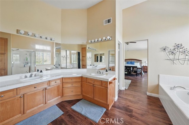 23405 Winslow Place, Valencia CA: https://media.crmls.org/medias/3fcbe32e-0a9c-46be-8ff5-892c002a55d2.jpg