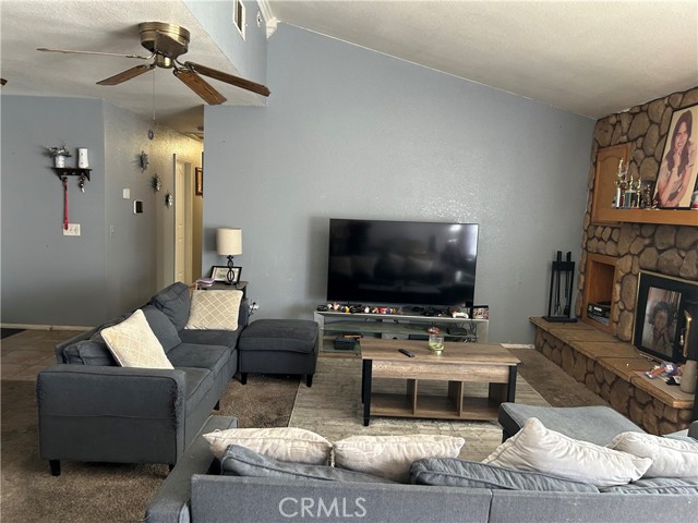 Detail Gallery Image 17 of 23 For 14619 Corey, Victorville,  CA 92394 - 3 Beds | 2 Baths