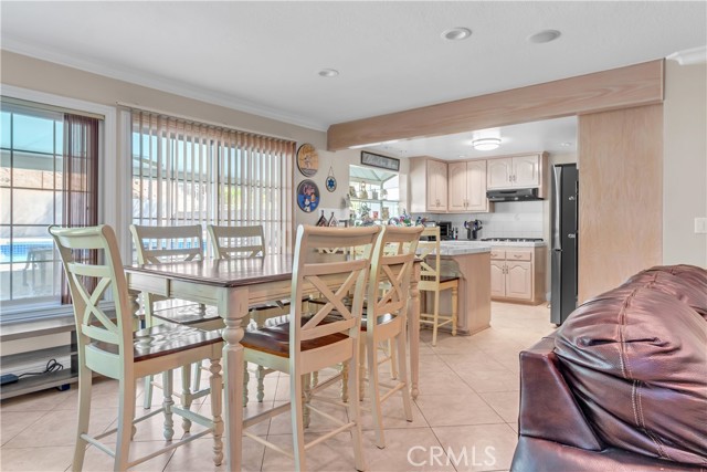 Detail Gallery Image 21 of 42 For 1010 W Yorktown Ave, Montebello,  CA 90640 - 4 Beds | 3 Baths