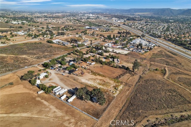 35141 Bayless Road, Wildomar CA: https://media.crmls.org/medias/3fcd461c-c1d6-43a8-9f4b-61fe2cfbc4cc.jpg