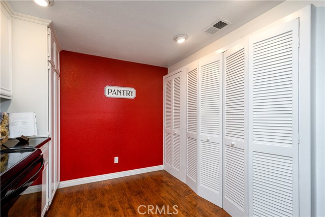 Detail Gallery Image 8 of 26 For 840 W. Country View #66,  La Habra,  CA 90631 - 2 Beds | 2/1 Baths
