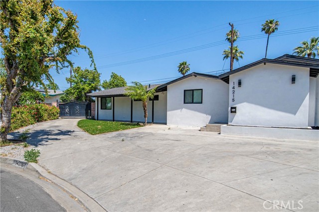 Detail Gallery Image 4 of 38 For 14215 Ragus St, La Puente,  CA 91746 - 4 Beds | 3 Baths