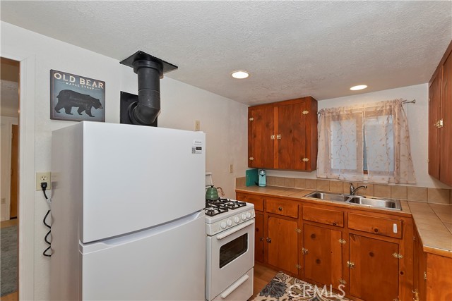 Detail Gallery Image 13 of 29 For 25867 Mile Pine Rd, Twin Peaks,  CA 92391 - 1 Beds | 1 Baths