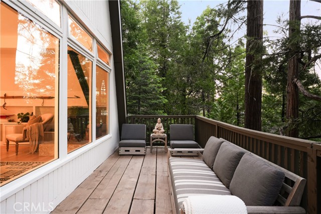 27824 Fern Dell Road, Lake Arrowhead CA: https://media.crmls.org/medias/3fd0c70b-1e0a-4ba3-87d0-4f0a803e5c35.jpg