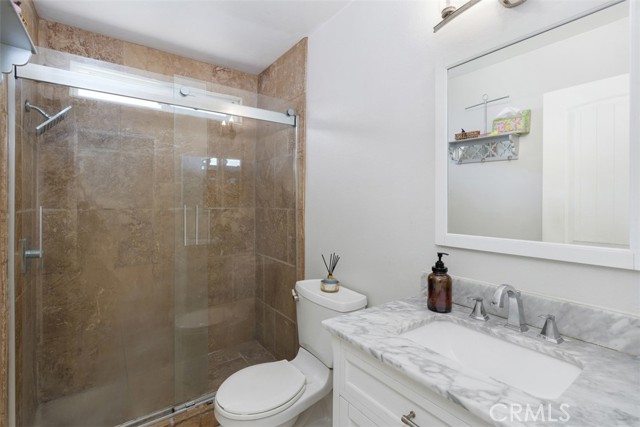 1725 Trinity Loop, Ontario CA: https://media.crmls.org/medias/3fd0e0c5-304e-49c6-8c13-09fb7d42f13b.jpg
