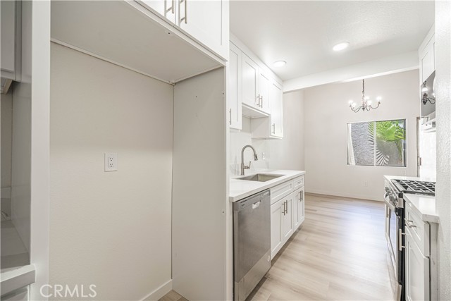 Detail Gallery Image 4 of 33 For 1454 W 8th St #117,  Upland,  CA 91786 - 2 Beds | 1 Baths