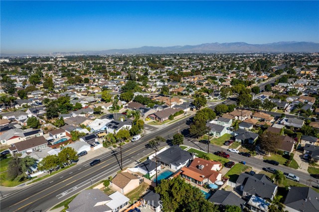 Detail Gallery Image 33 of 36 For 8502 Comolette, Downey,  CA 90242 - 3 Beds | 2 Baths