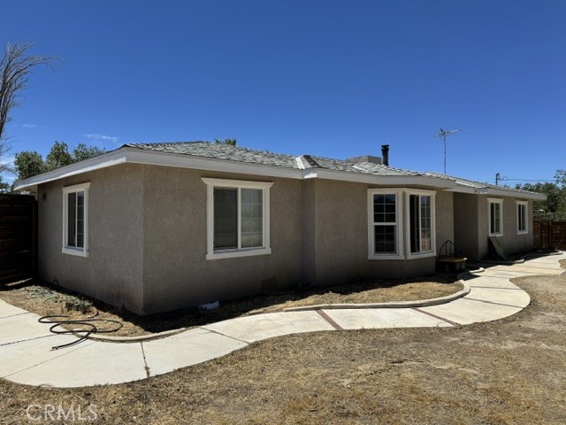11132 E Avenue R6, Sun Village, CA 93543 photo 2