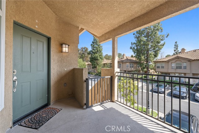 51 Waxwing Lane, Aliso Viejo CA: https://media.crmls.org/medias/3fd4d125-aff6-4947-bf62-04360ffffff5.jpg