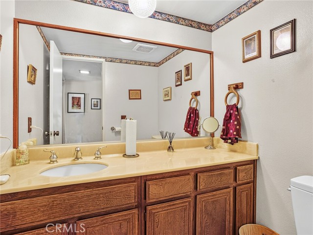 10634 Deering Avenue photo 37