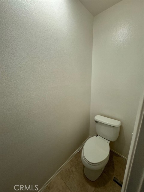 Detail Gallery Image 9 of 11 For 1999 Stanley Ave #1,  Signal Hill,  CA 90755 - 2 Beds | 2/1 Baths