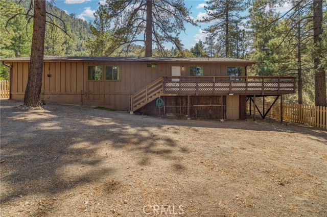 1628 Freeman Dr, Pine Mountain Club CA: https://media.crmls.org/medias/3fd583b8-7f81-47b5-84b6-922b4f50842b.jpg