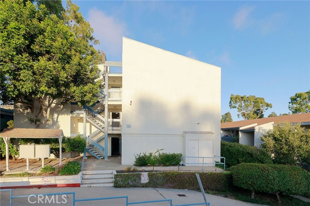 800 Camino Real, Redondo Beach, California 90277, 1 Bedroom Bedrooms, ,1 BathroomBathrooms,Residential,Sold,Camino Real,SB23189640